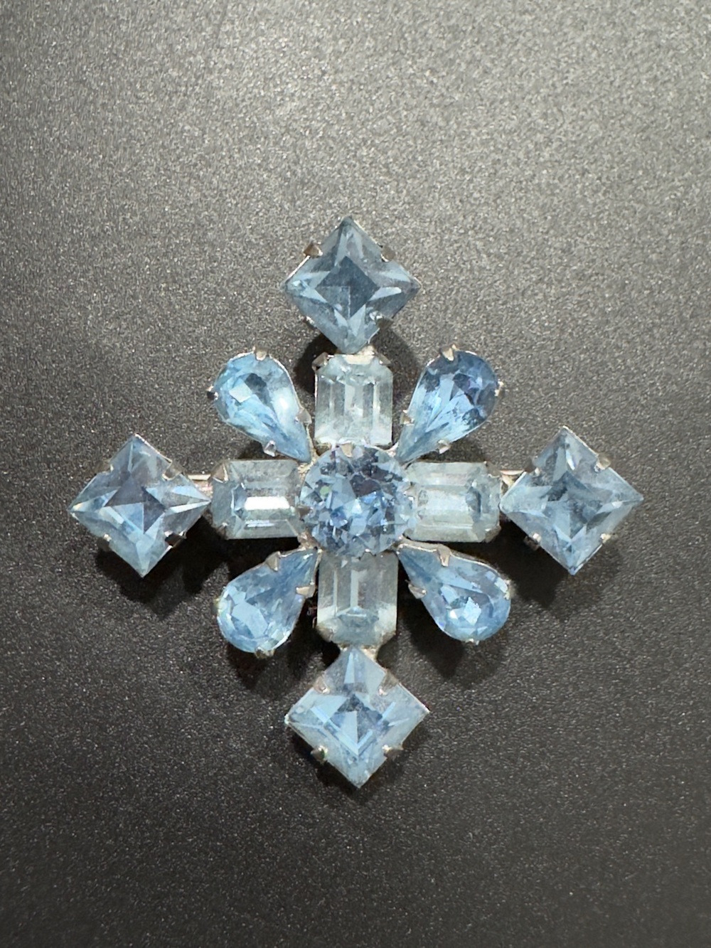 Vintage Aqua Blue Crystal Starburst Snowflake Brooch - Elegant Women’s Jewelry